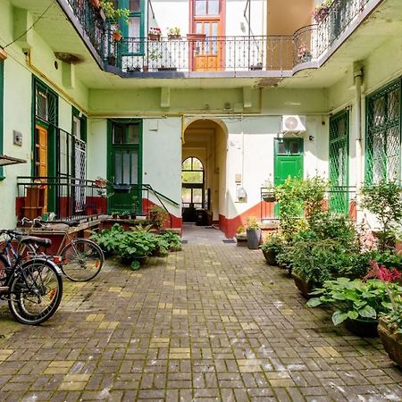 Harmony Hideaway In City Center Boedapest Buitenkant foto